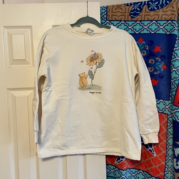 Disney Sweaters - Vintage Disney “Forget me not” sweatshirt